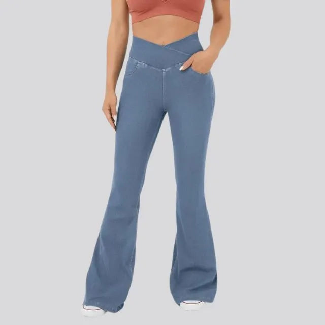 Hoch taillierte Flare-Leggings