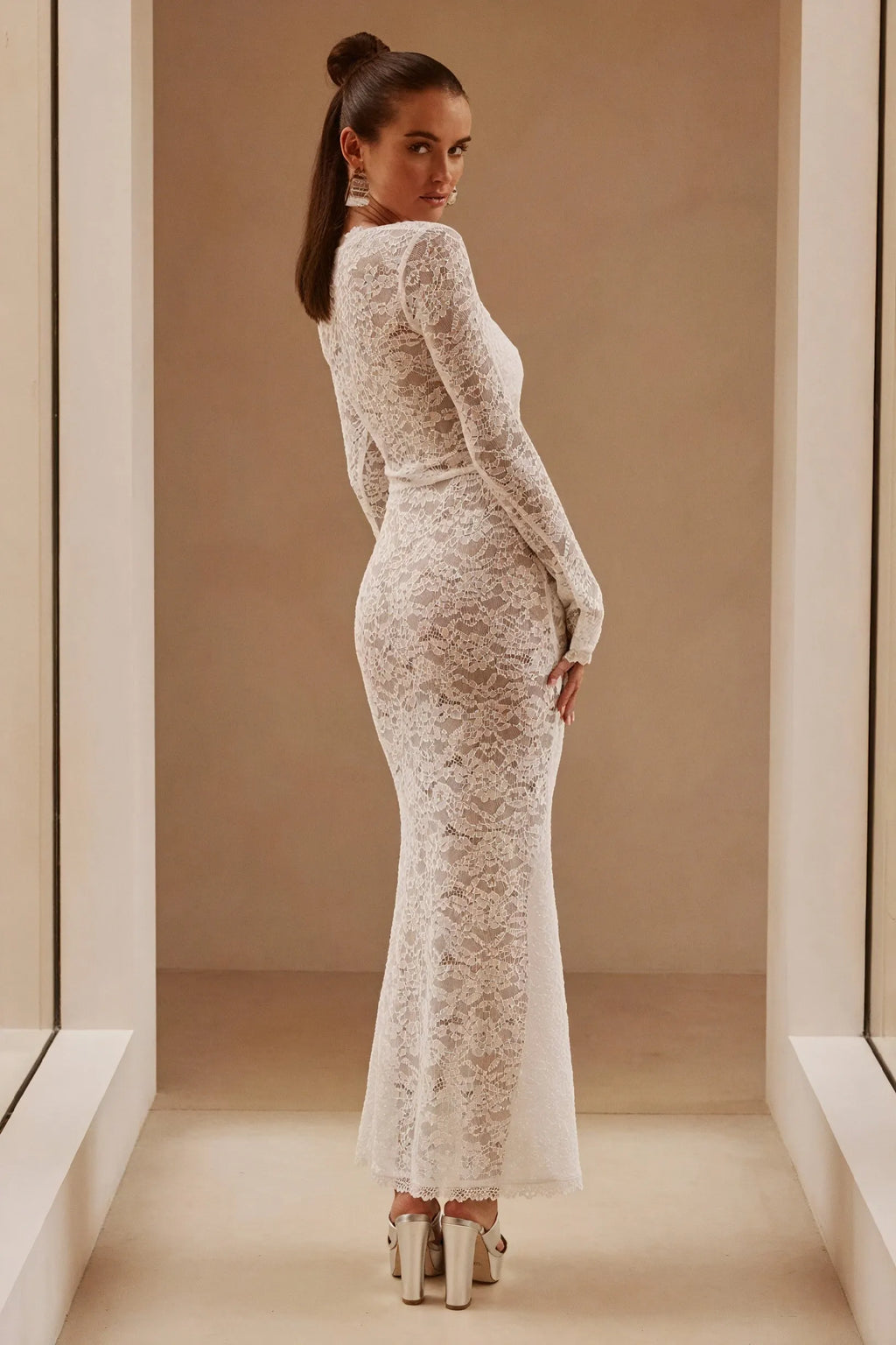 Elegantes Kleid mit Spitze und langen Ã„rmeln