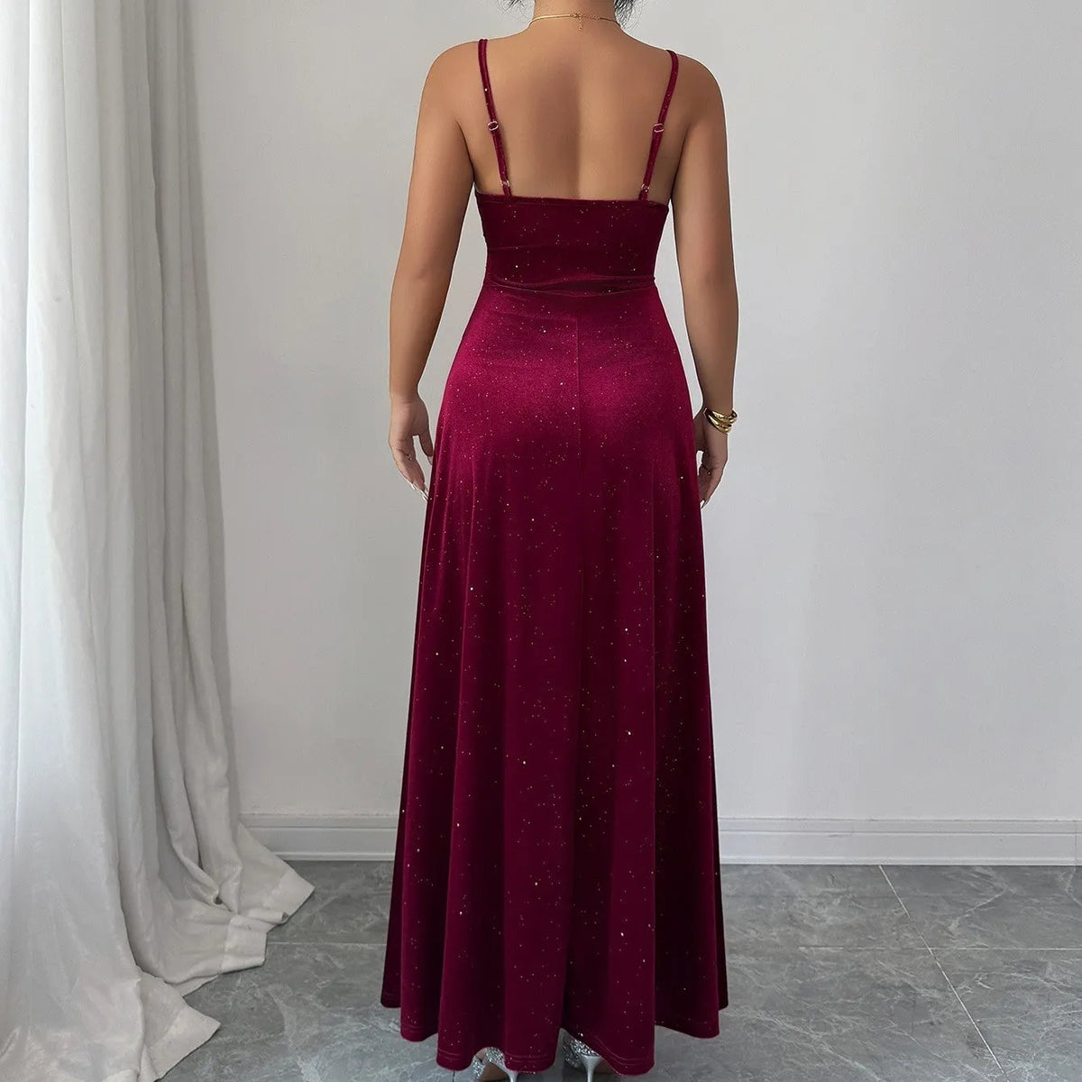 Robe longue scintillante Ã  bretelles de soirÃ©e