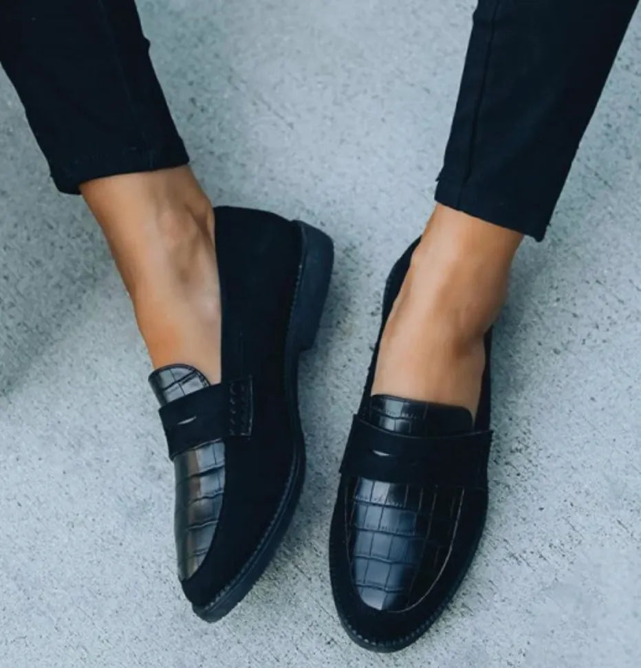 - Bequemer und eleganter Damenschuh