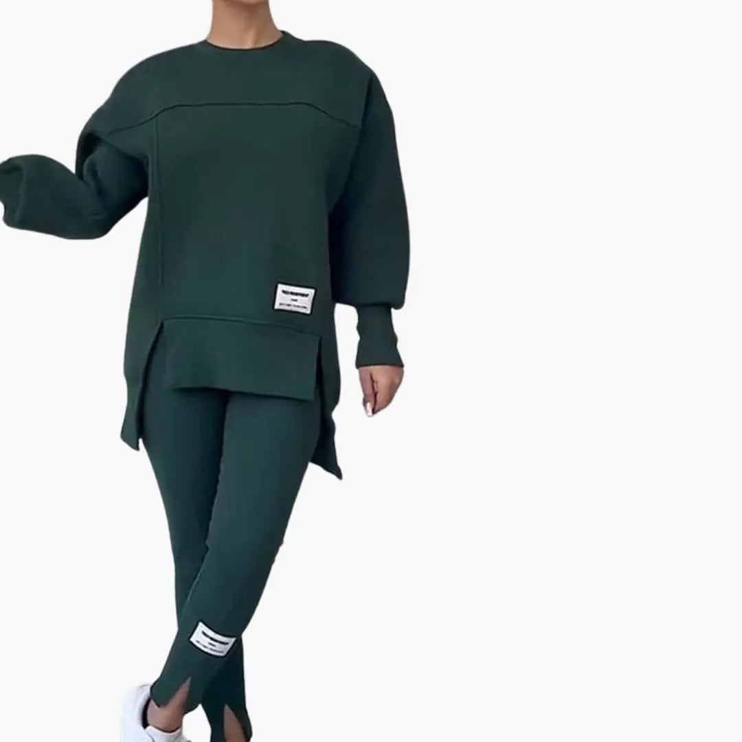 Womenâ€™s two-piece set with long sleeves and trousers
