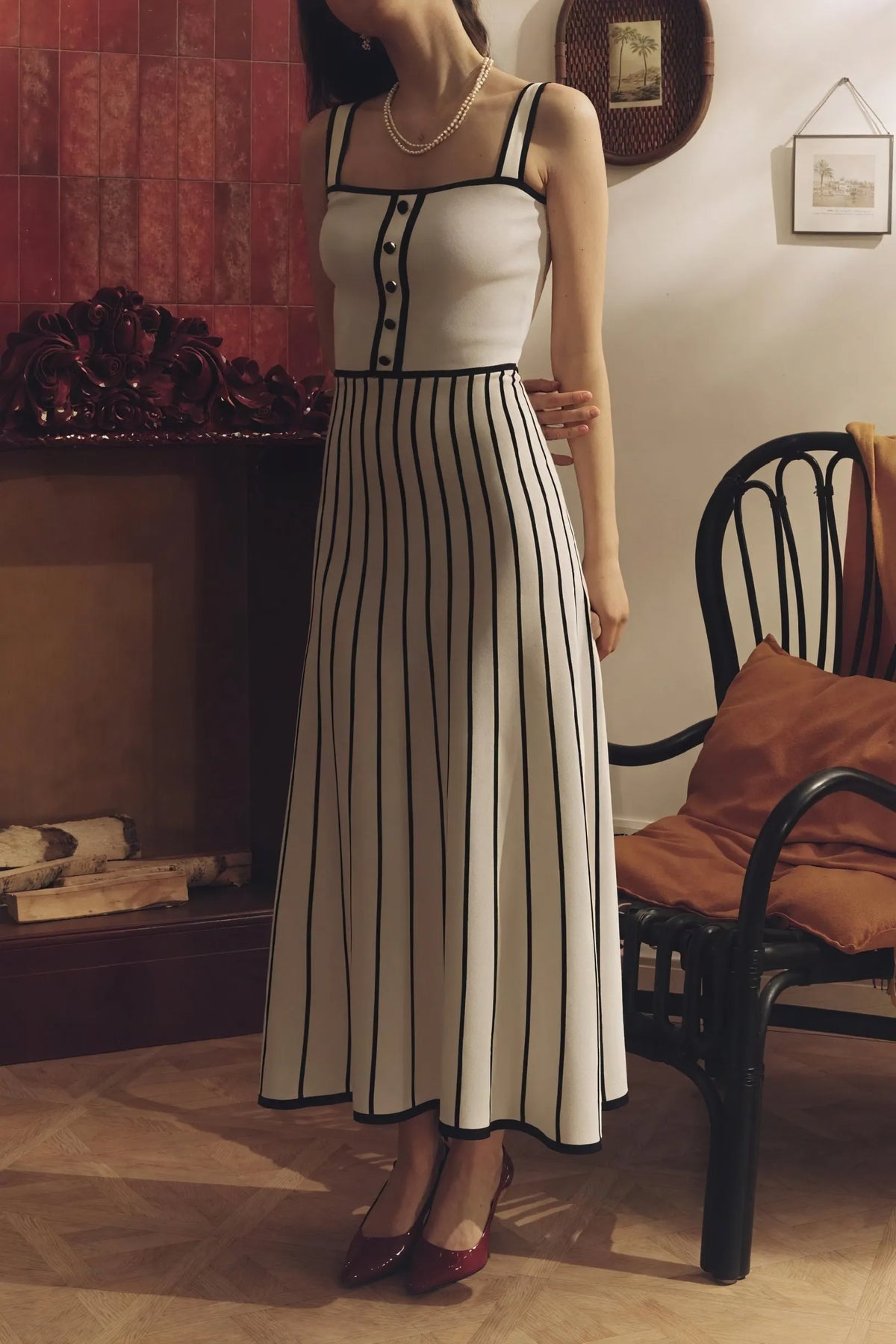 Gestreiftes Midikleid mit Knopfleiste