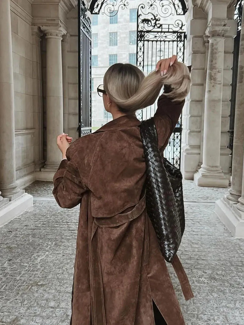 Zeitloser Trenchcoat mit edler Optik für einen eleganten Flair