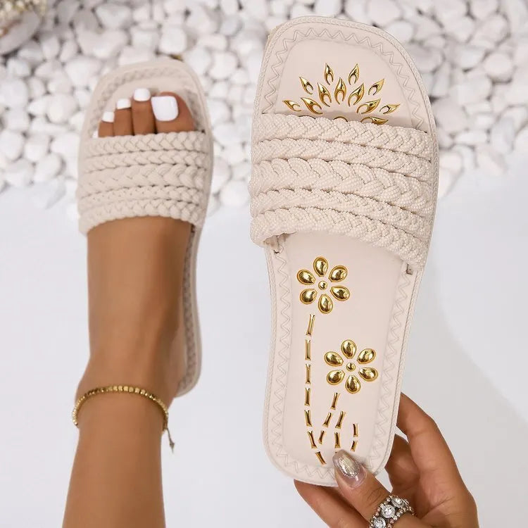 flat sandals