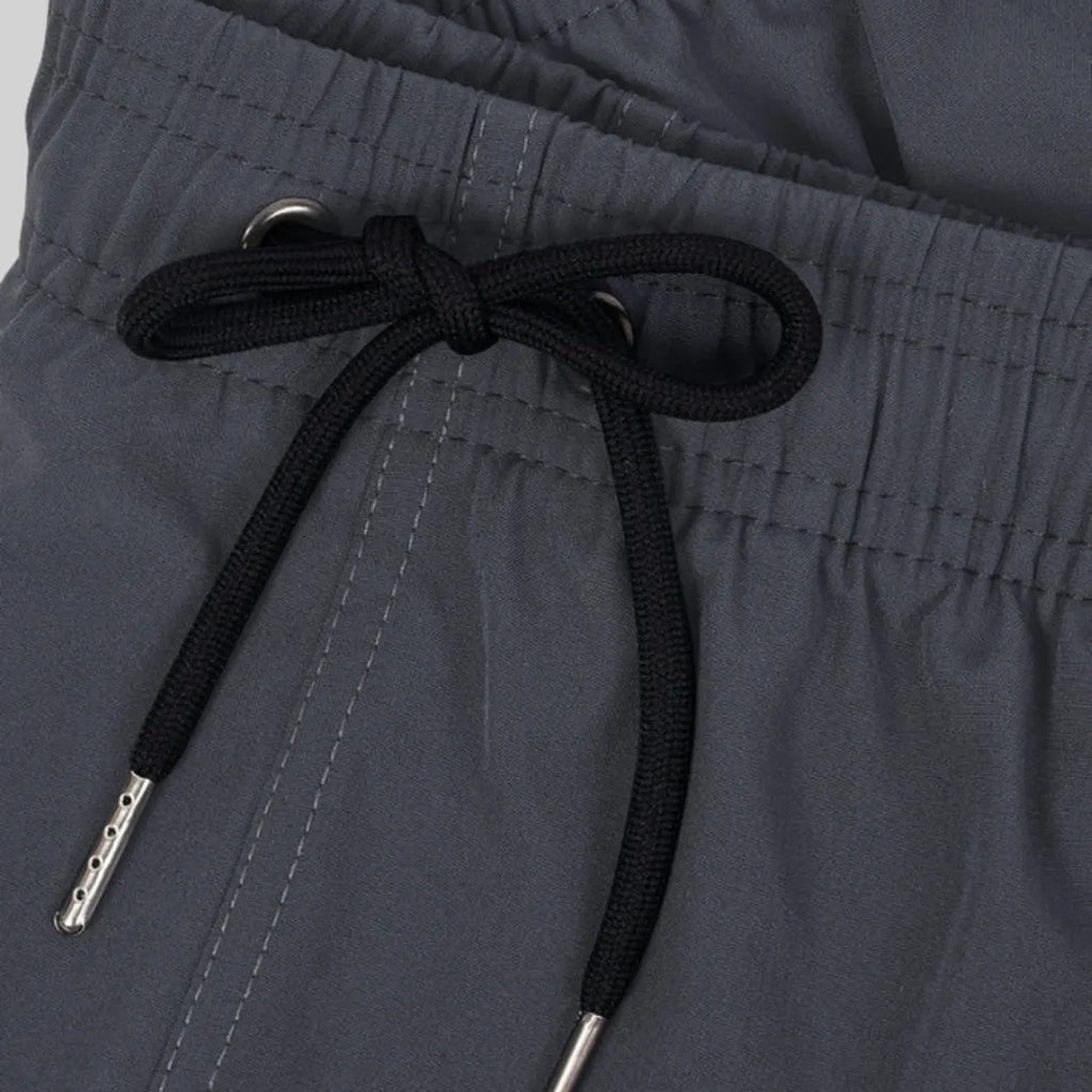 â€“ Schick â€“ Schnelltrocknend, Leicht, Mit Taschen