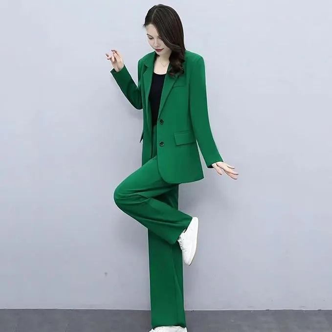 Eleganter Hosenanzug mit tailliertem Blazer