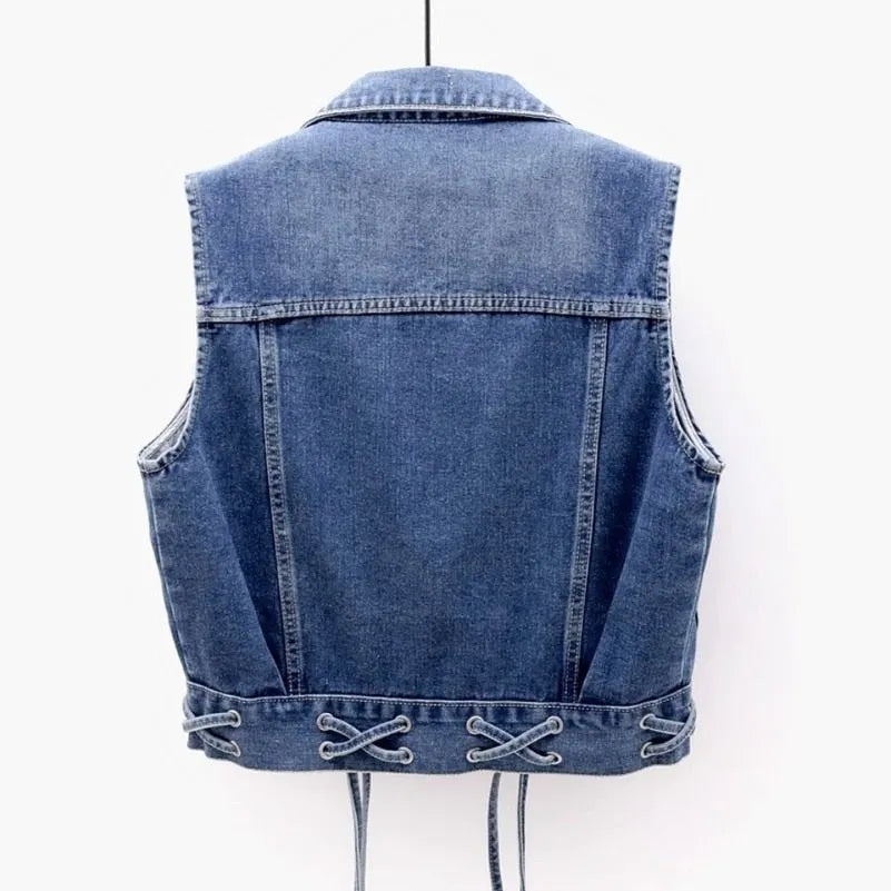 CAROLINE | Klassiek Denim Vest Met Vintage Wassing – Stoer, Tijdloos, Casual Chic