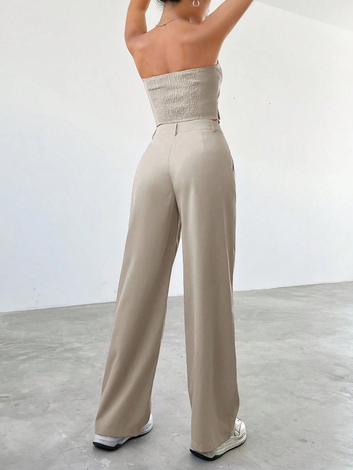 Conjunto Feminino CalÃ§a e Cropped Bege JÃºlia