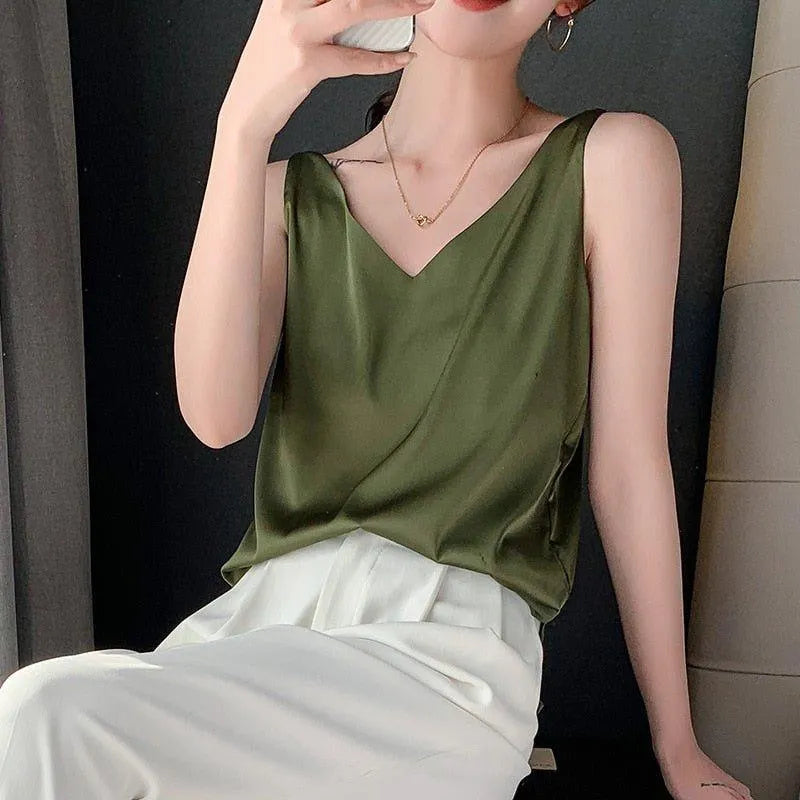IVETTE | Zijden Dames Top Met Minimalistisch Design – Elegant, Licht & Verfijnd
