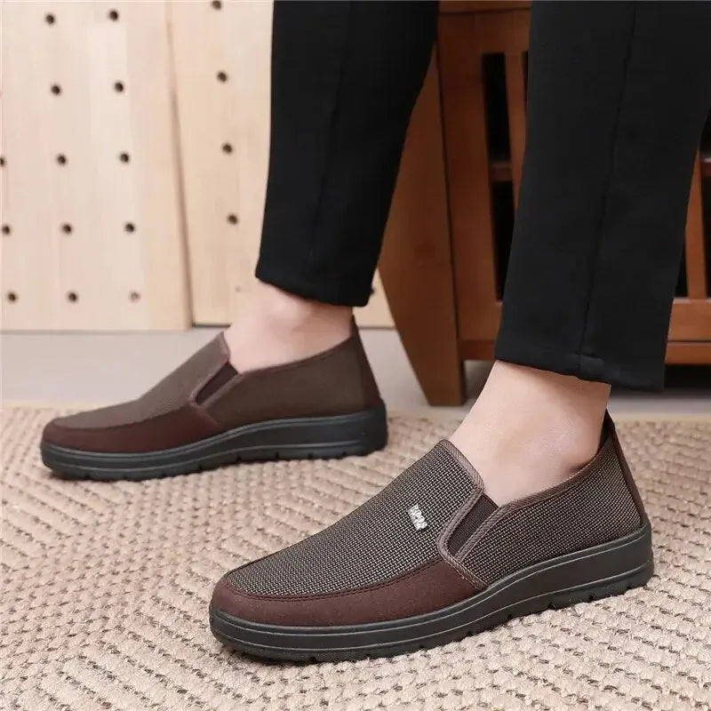 - Anti-Rutsch Schuhe