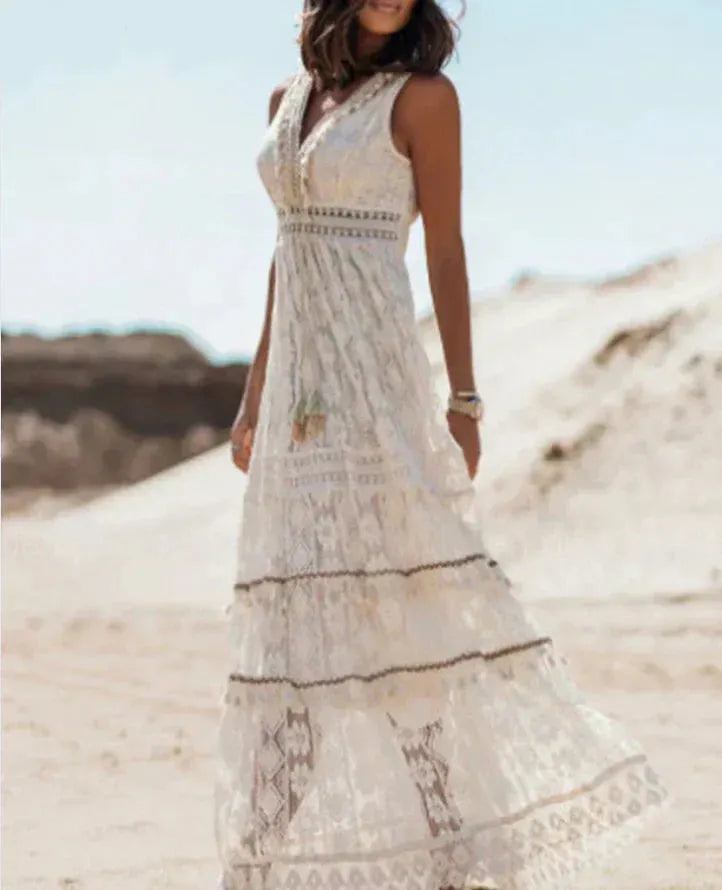 Daelyn | Boho Ladies Beach Dress with Lace Details