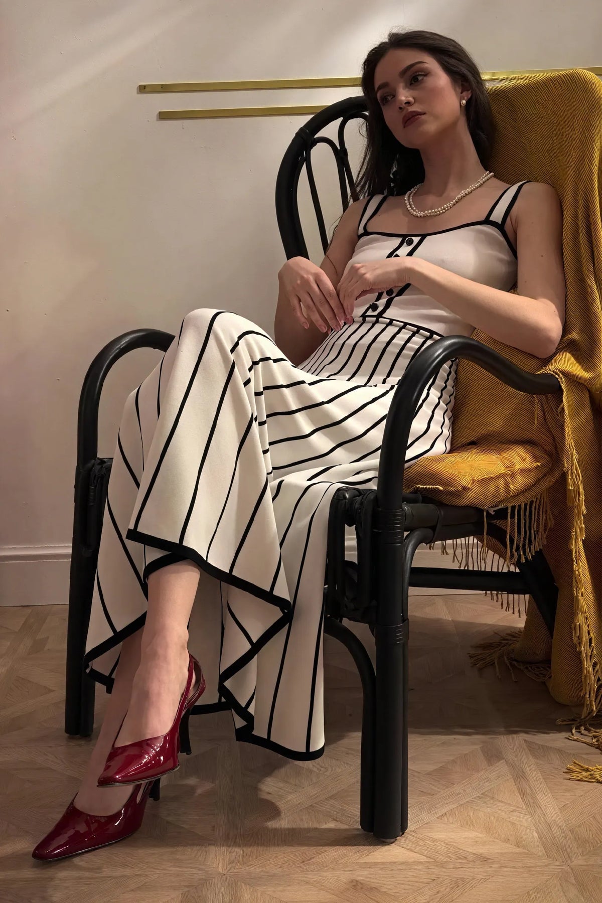 Gestreiftes Midikleid mit Knopfleiste