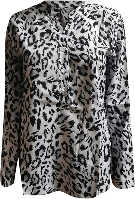Trendige Bluse im Leo-Muster