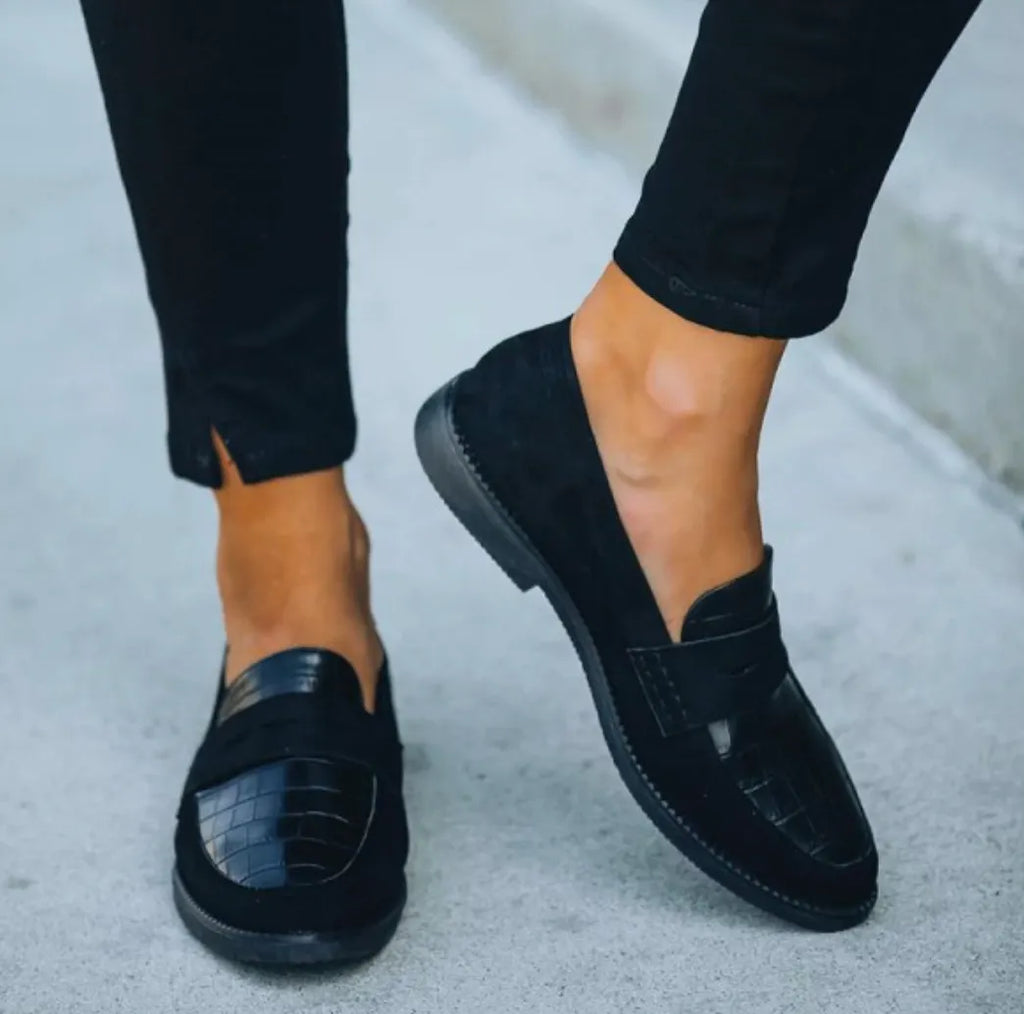 - Bequemer und eleganter Damenschuh