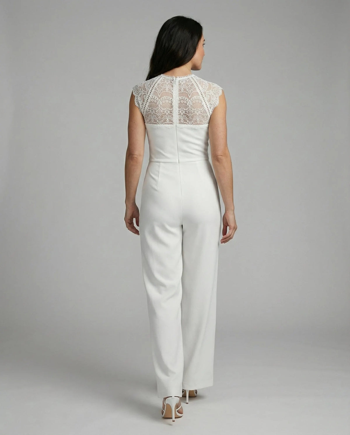 Eleganter Jumpsuit Für Festliche Abende