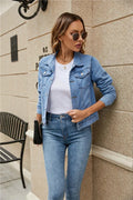 Damen-Jeansjacke im zeitlosen Stil