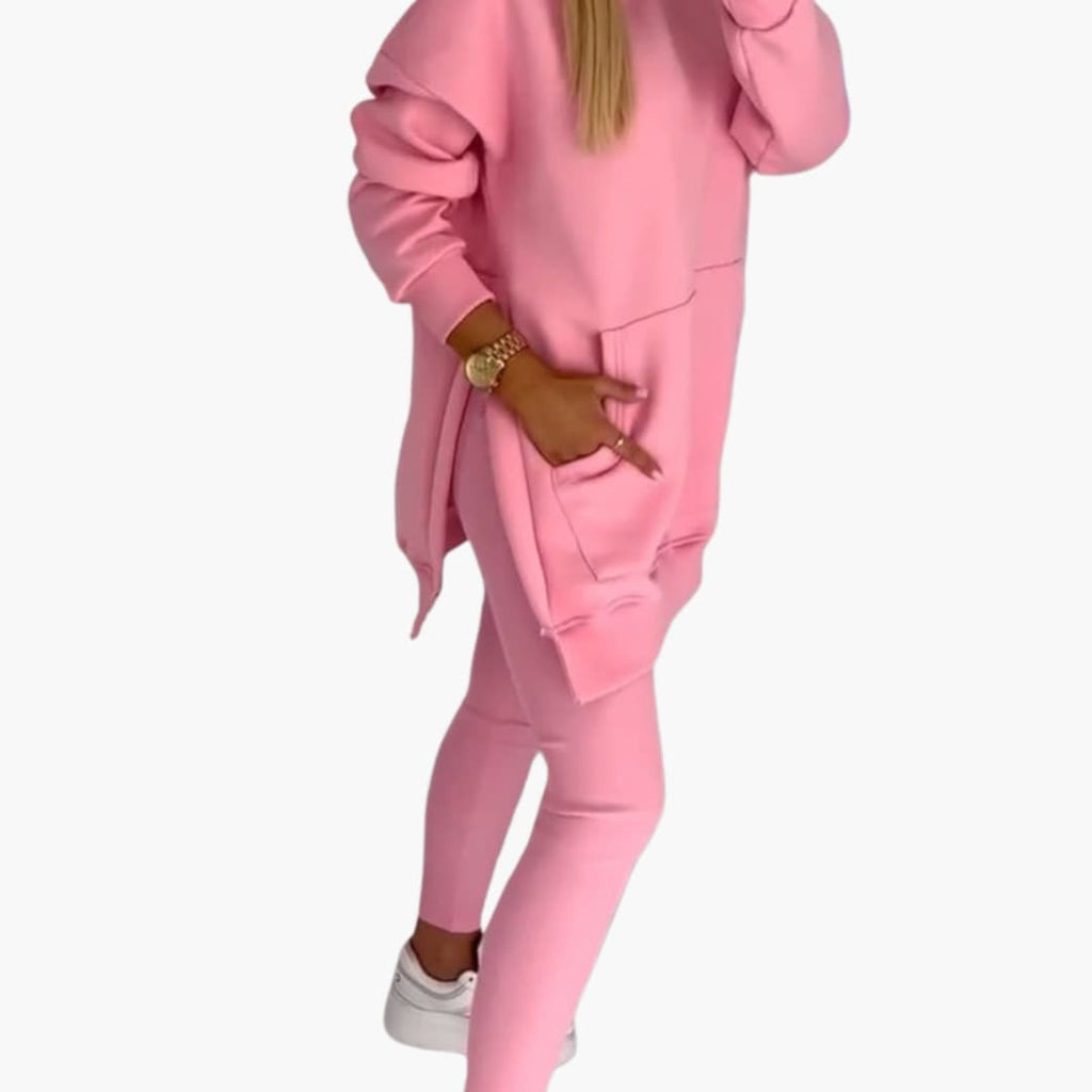 Womenâ€™s two-piece set with hood and leggings