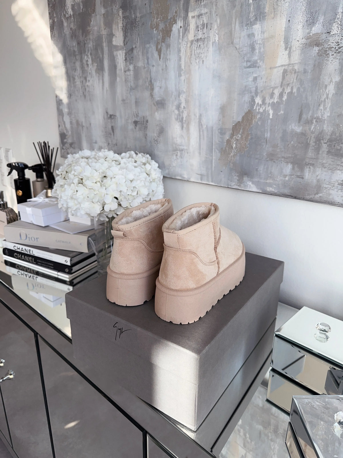 Beige Boots Dames – Warm, Gevoerd, Comfortabel & Modieus