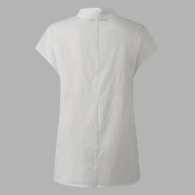 VALY | Mouwloze Linnen Blouse met Knoopkraag – Modern, Luchtig & Verfijnd