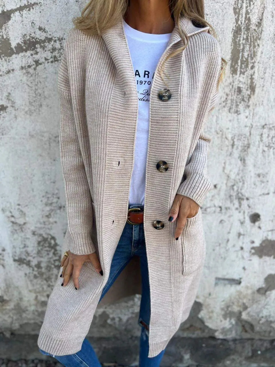 Lange Und Bequeme Strickjacke