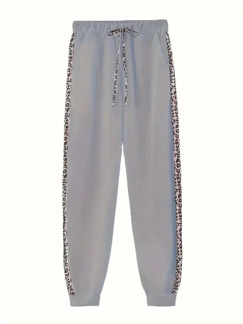 SASKIA | Dames Joggingset Met Luipaarddetails – Comfortabel, Trendy & Ideaal Voor Relaxte Dagen