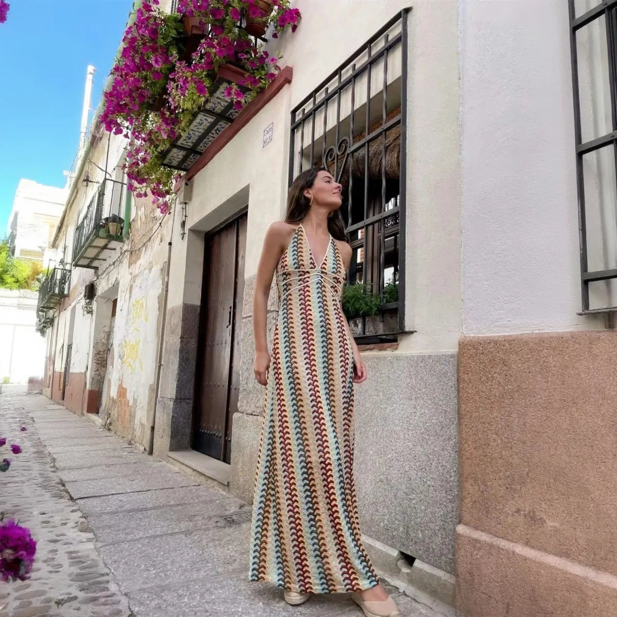 FlieÃŸendes Kleid mit offenem RÃ¼cken