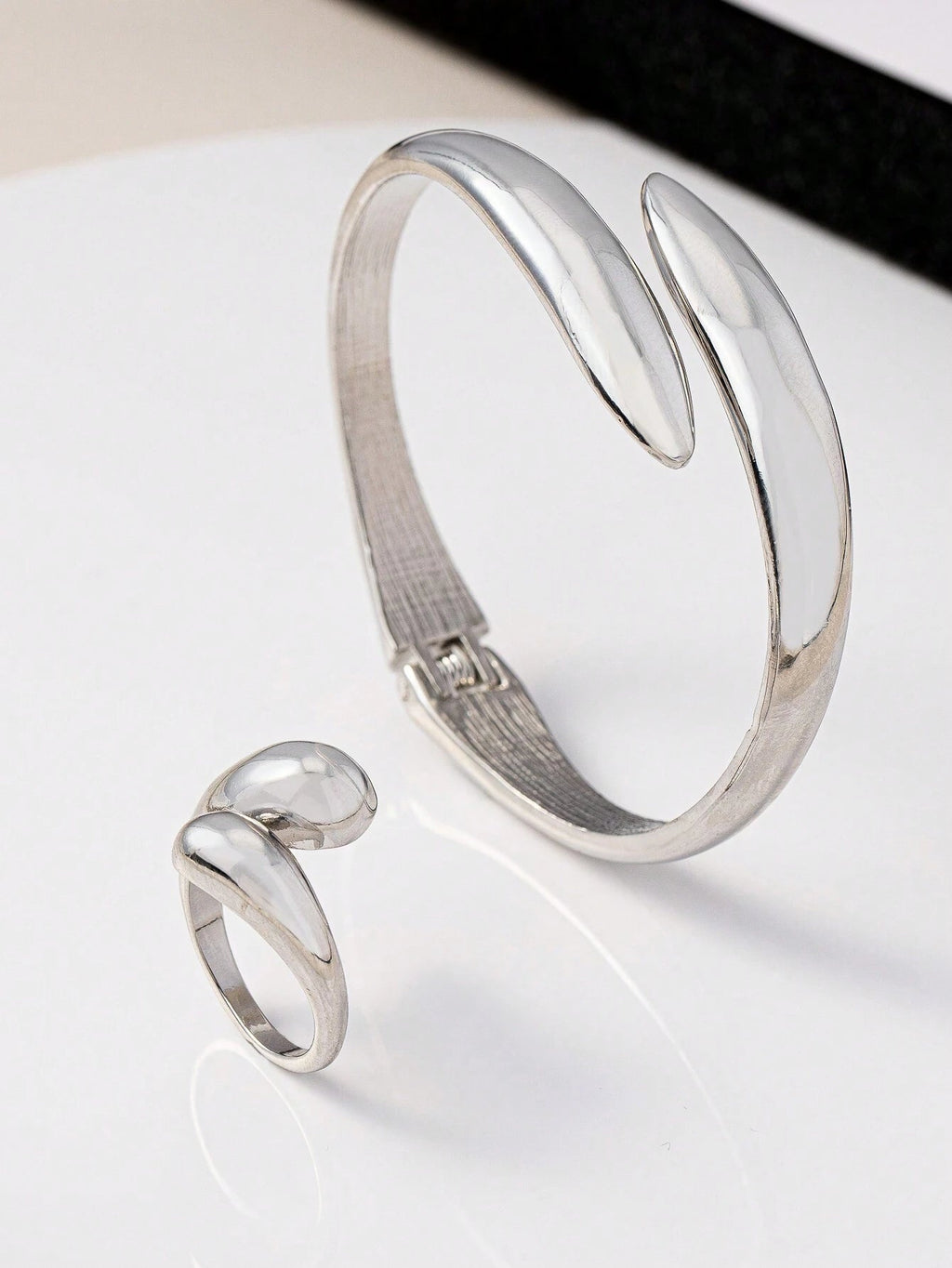 Conjunto Pulseira e Anel Josyane Prata