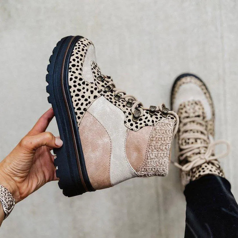 Damen Stiefel in Khaki für Stadt und Outdoor