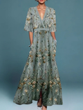Elegantes Langes Blumenkleid