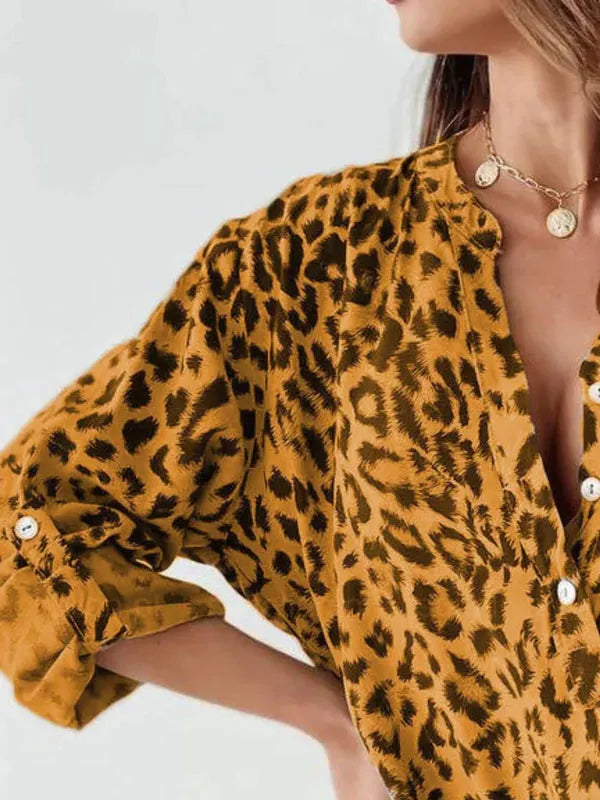 Trendige Bluse im Leo-Muster