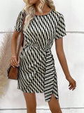Vestido Curto Listrado Preto Rafa