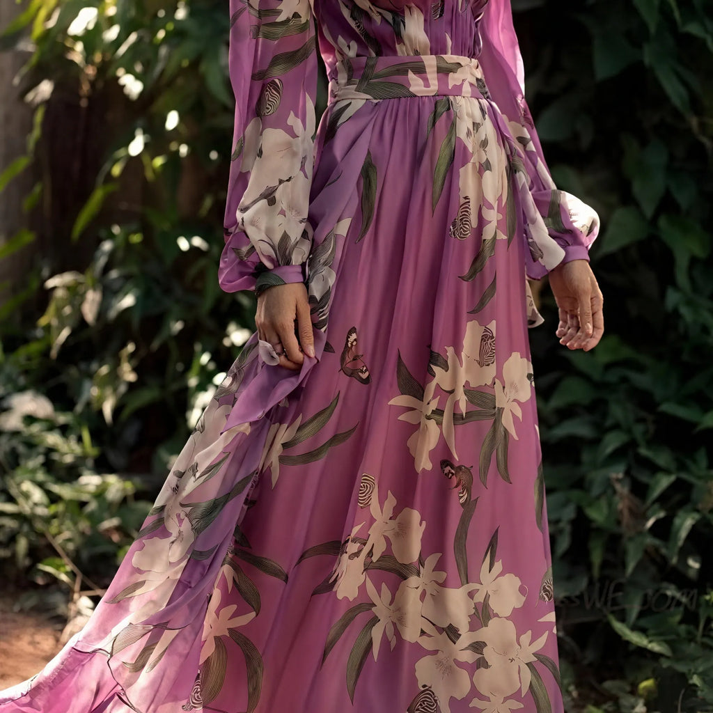 Fließendes Kleid mit floralem Muster und eleganter Silhouette