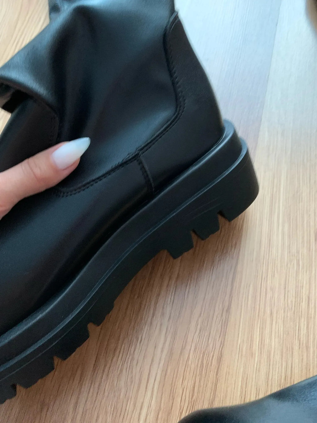 Serdia - Overknee-Lederstiefel für Frauen