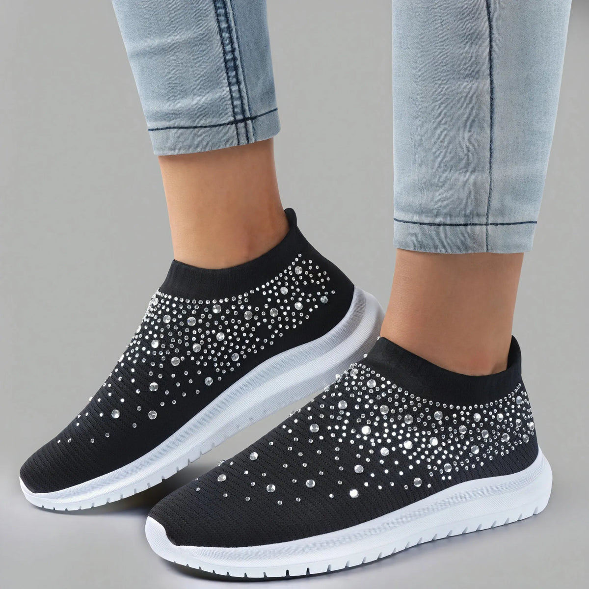 Glitzernde Strick-Sneakers zum Reinschlüpfen