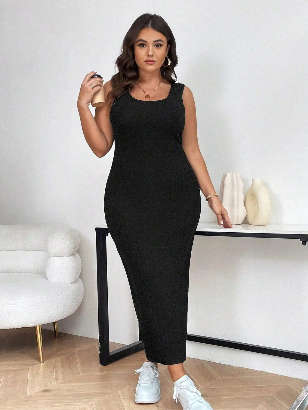 Vestido Midi Preto Isabella