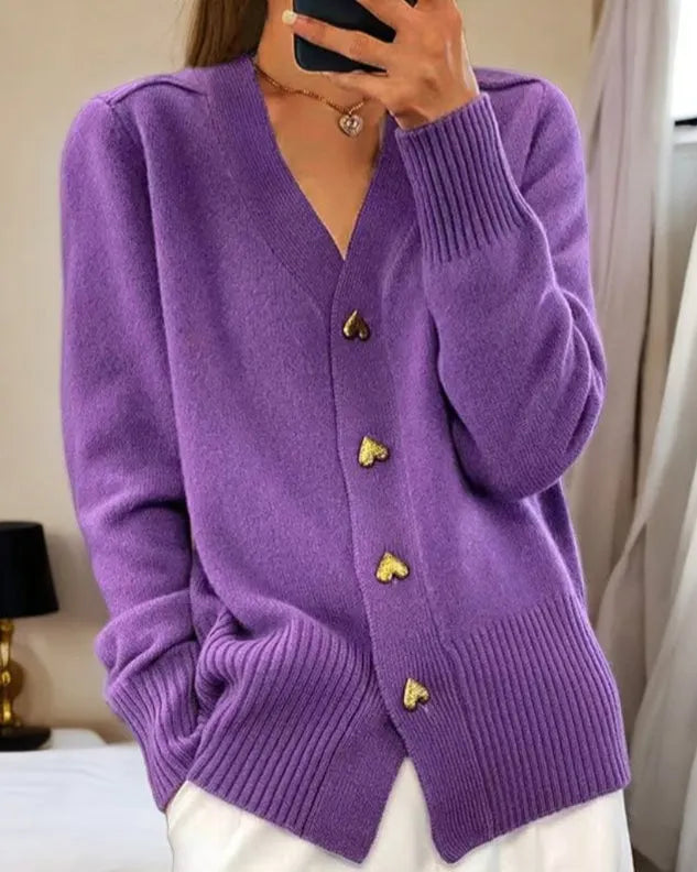 Birgit - Elegant cardigan med hjerteknapper