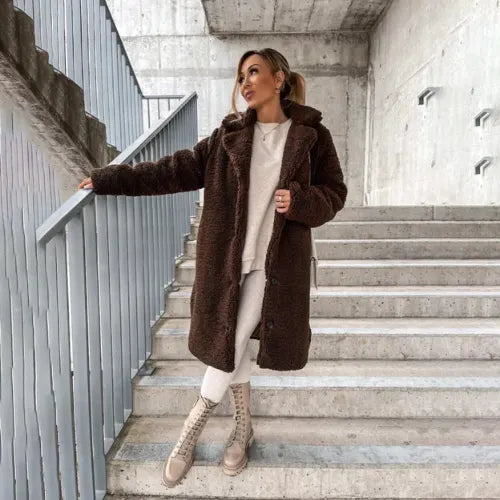 Stylischer weicher Mantel