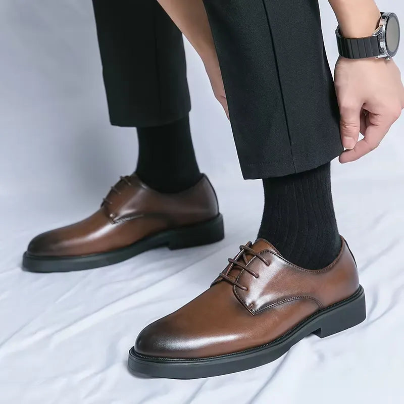 Elegante Herrenschuhe Aus Leder Mit Schnürung Und Rutschfester Sohle