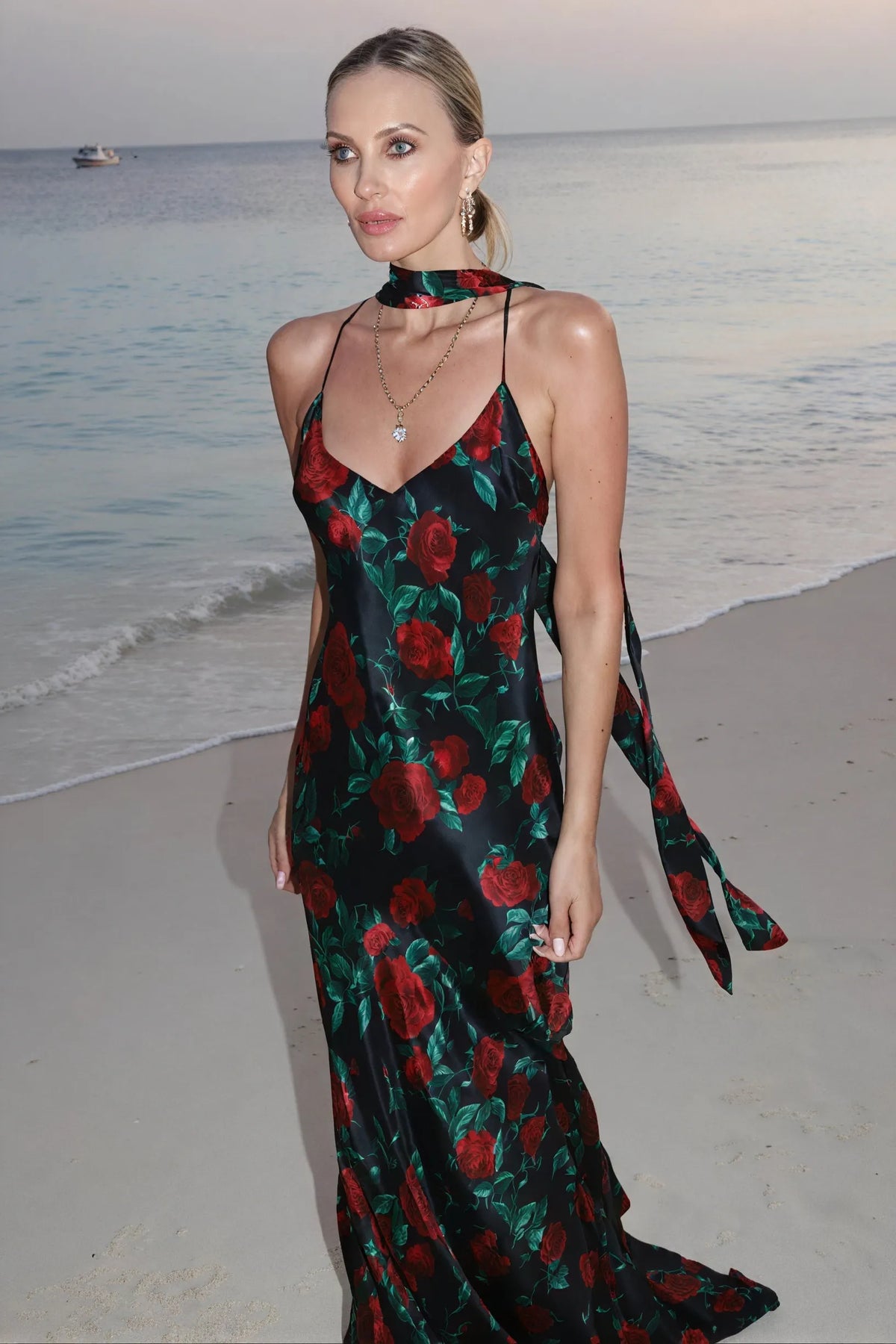 Elegantes, florales Abendkleid