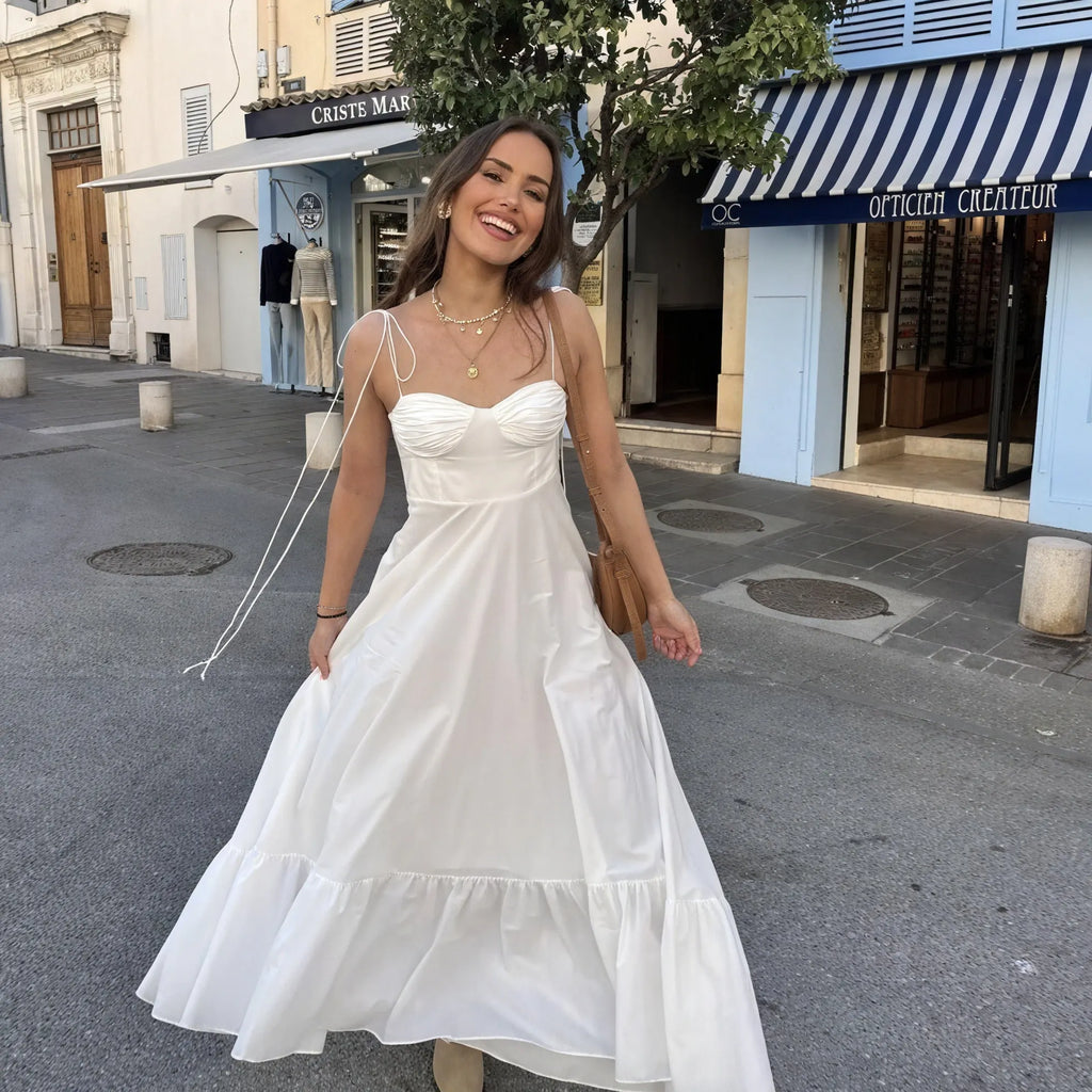 Weißes Bustier-Kleid – Gestufter Rock & Spaghettiträger