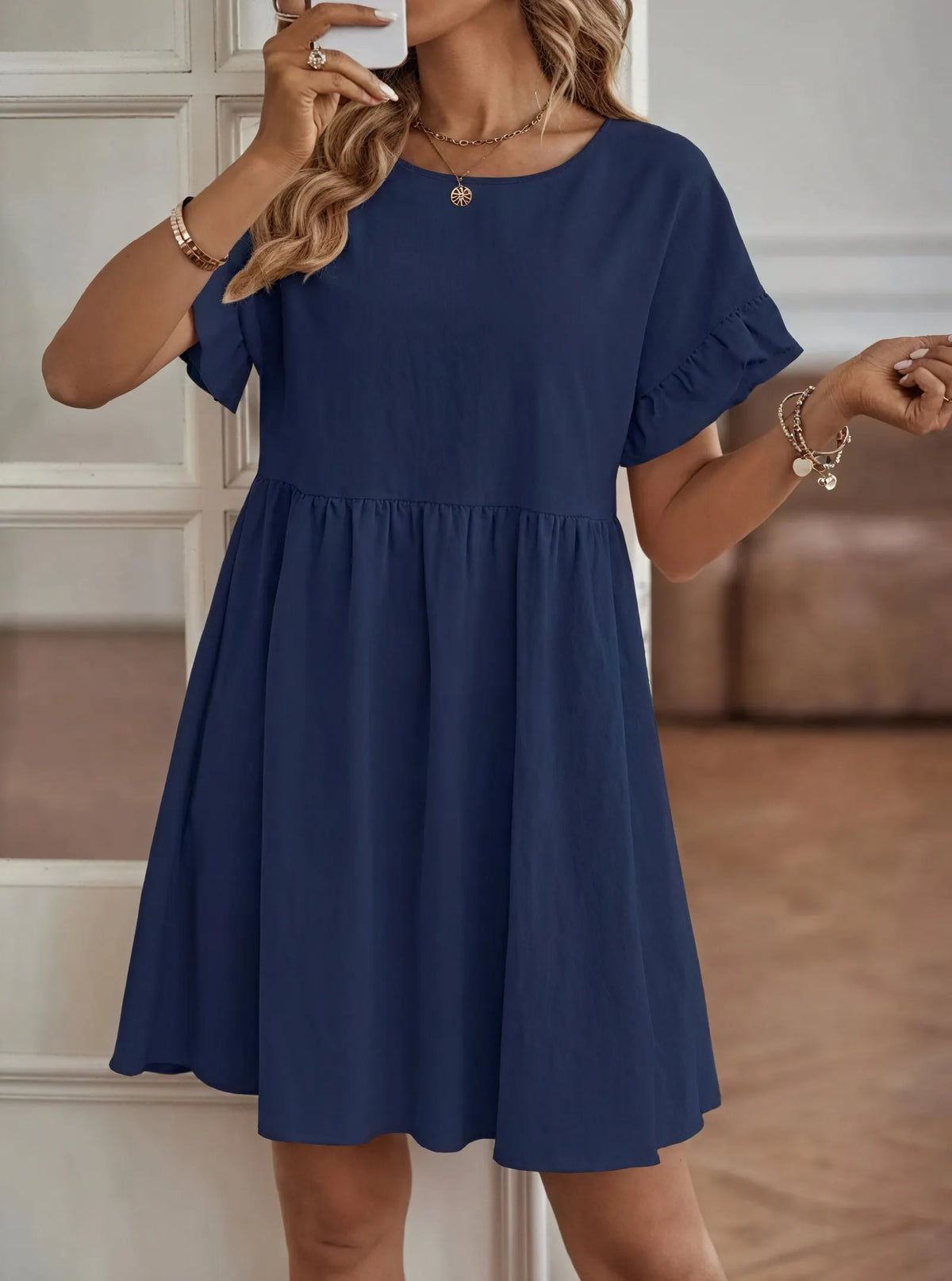 A-Linien Kleid mit Rüschenärmeln und Taillierung