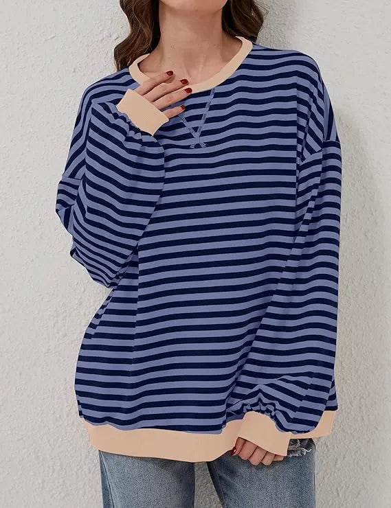 ÃœbergroÃŸer und gestreifter Pullover fÃ¼r Damen