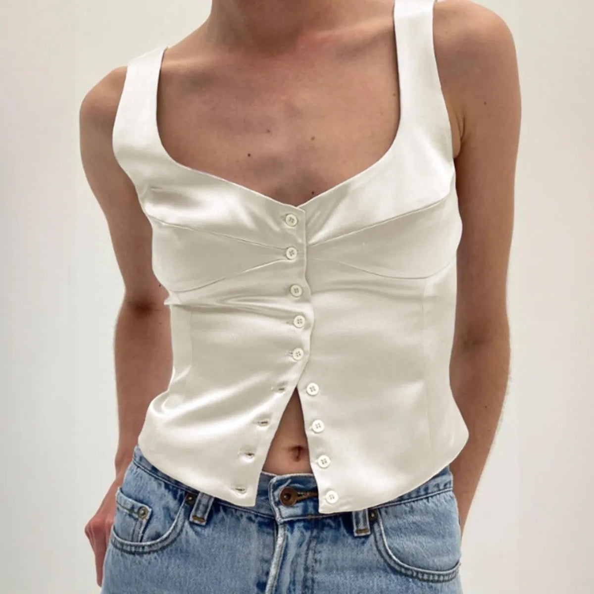 Sommerliches Top mit Knopfleiste