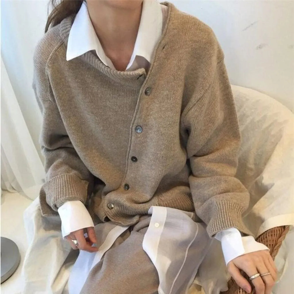 - Bequeme Jacke mit Knopfdetails