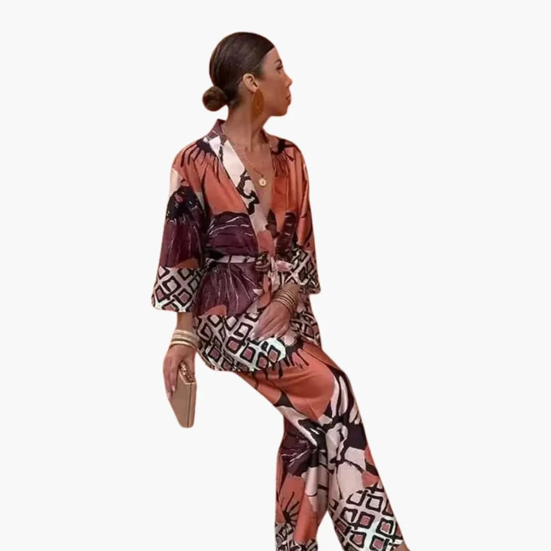 Womenâ€™s Two-Piece Set with Elasticated Waistband and Straight-Leg Trousers