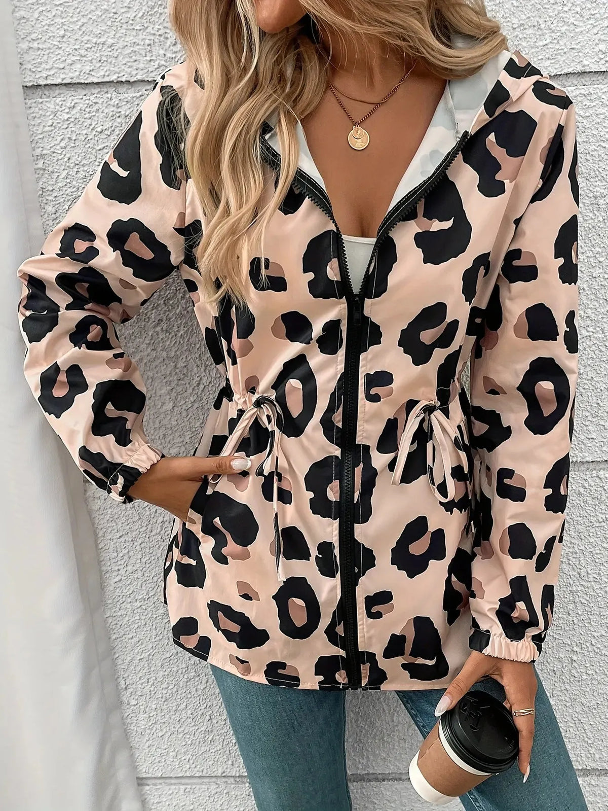 PILAR | Dames Regenjas Met Luipaardprint – Lichtgewicht, Trendy & Ideaal Voor Herfstweer