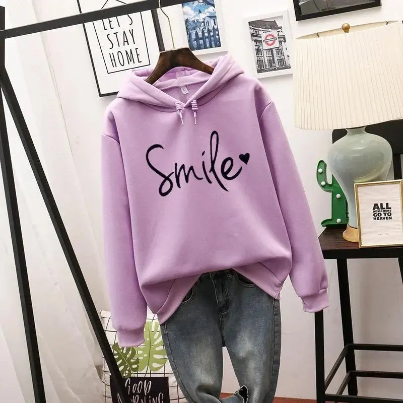 Dames Hoodie Met 'SMILE' Opdruk â€“ Comfort, Positiviteit & Casual Stijl