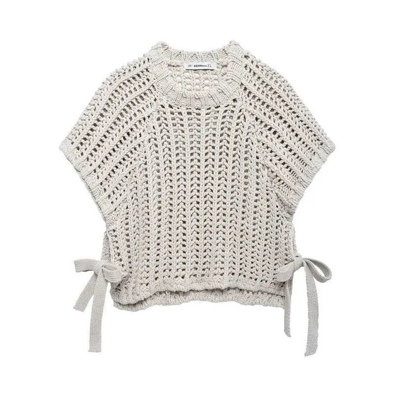 NOÉMI | Gebreide Cropped Dames Top met Strikdetails – Luchtig, Trendy & Zomers
