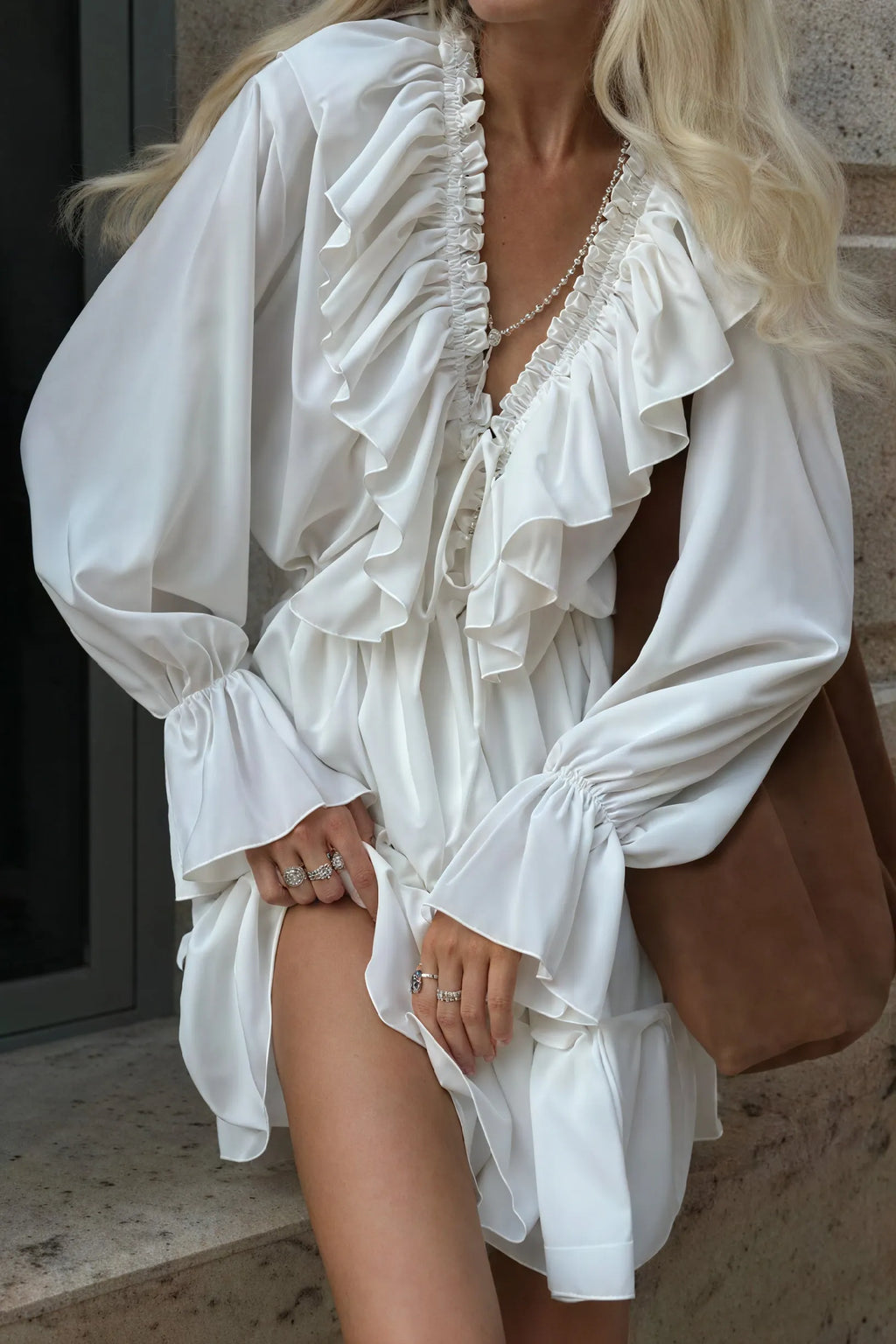 FlieÃŸendes Minikleid mit RÃ¼schen
