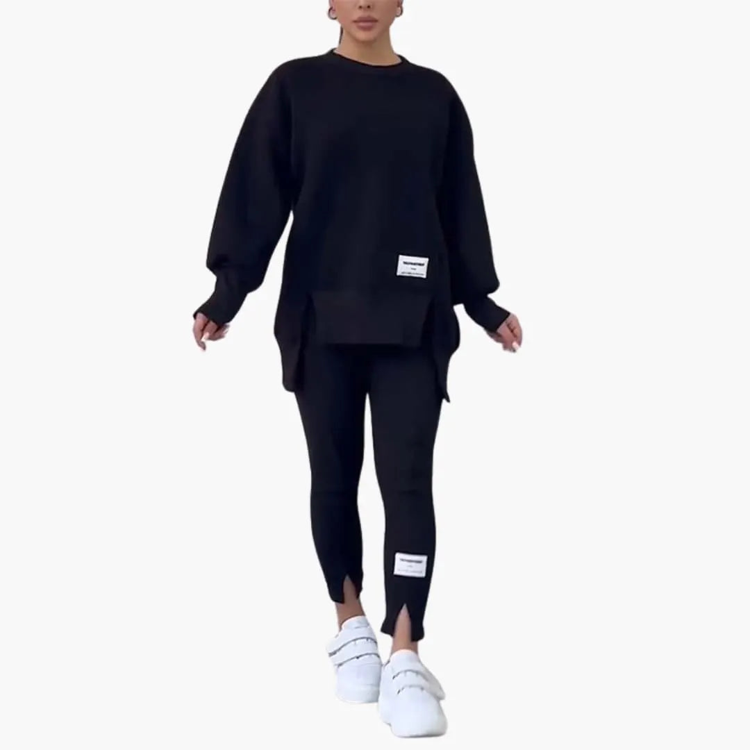 Womenâ€™s two-piece set with long sleeves and trousers